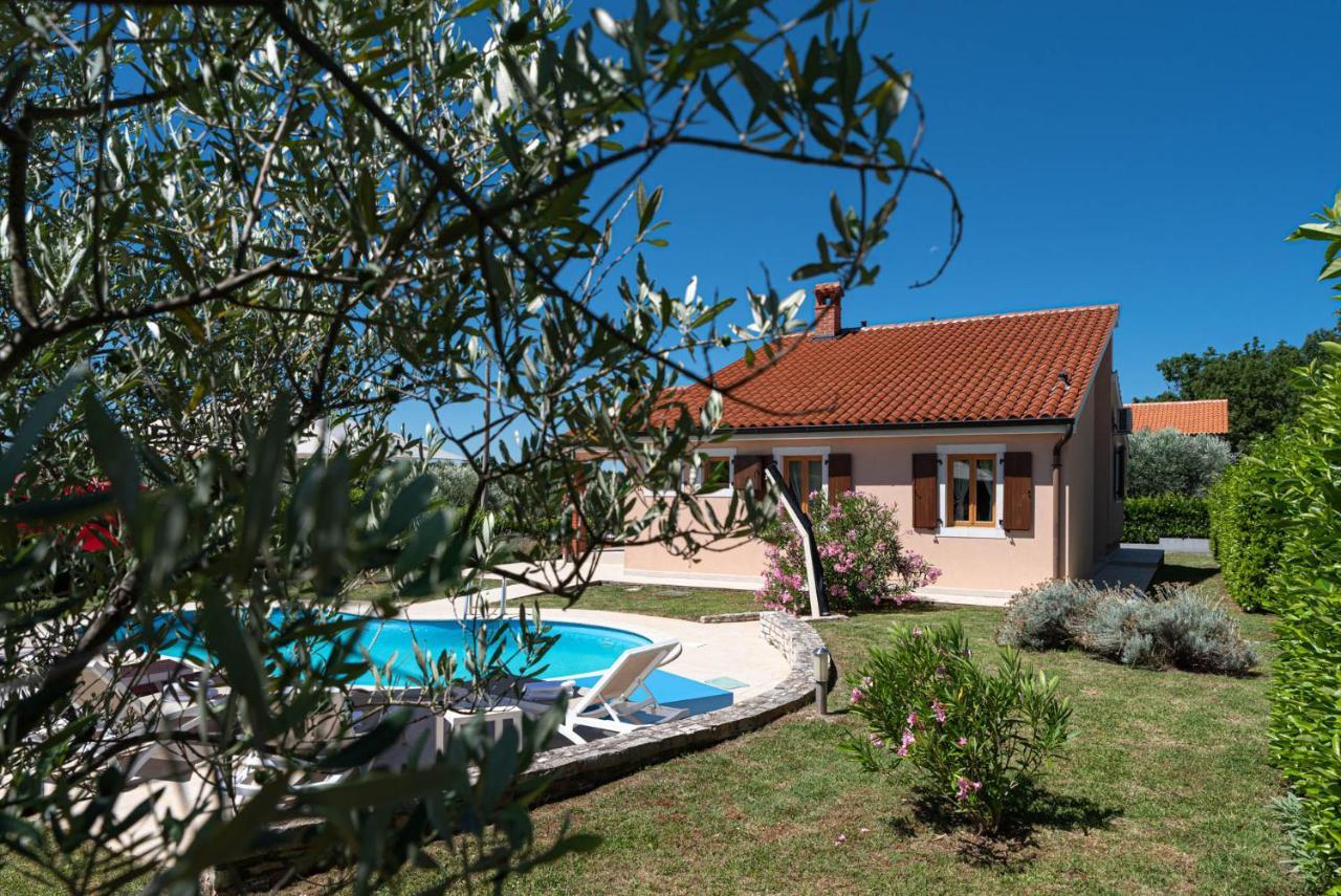 Villas Kolumbera With Private Pools Экстерьер фото
